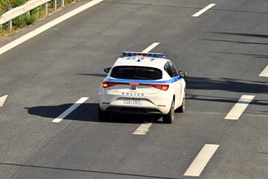 Μεθυσμένος οδηγός πήγαινε στην Εθνική ανάποδα για 25χλμ - Τράκαρε με νταλίκα